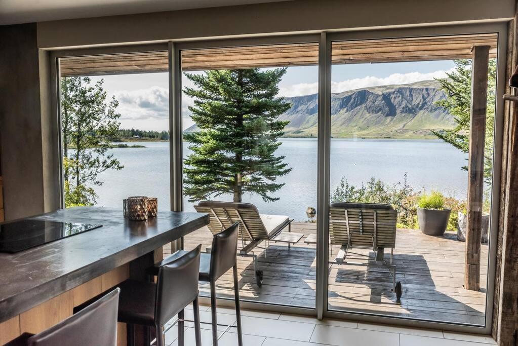 Luxury Lakefront Villa, Infinity Hot Tub And Sauna Grimsnes og Grafningshreppur Eksteriør billede