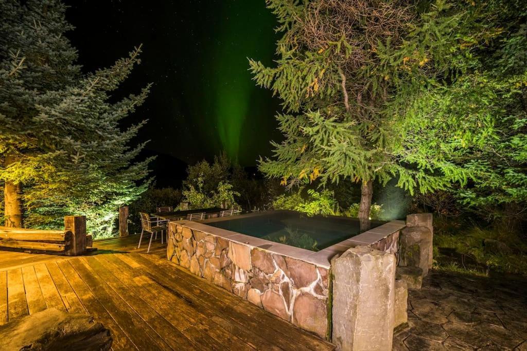 Luxury Lakefront Villa, Infinity Hot Tub And Sauna Grimsnes og Grafningshreppur Eksteriør billede