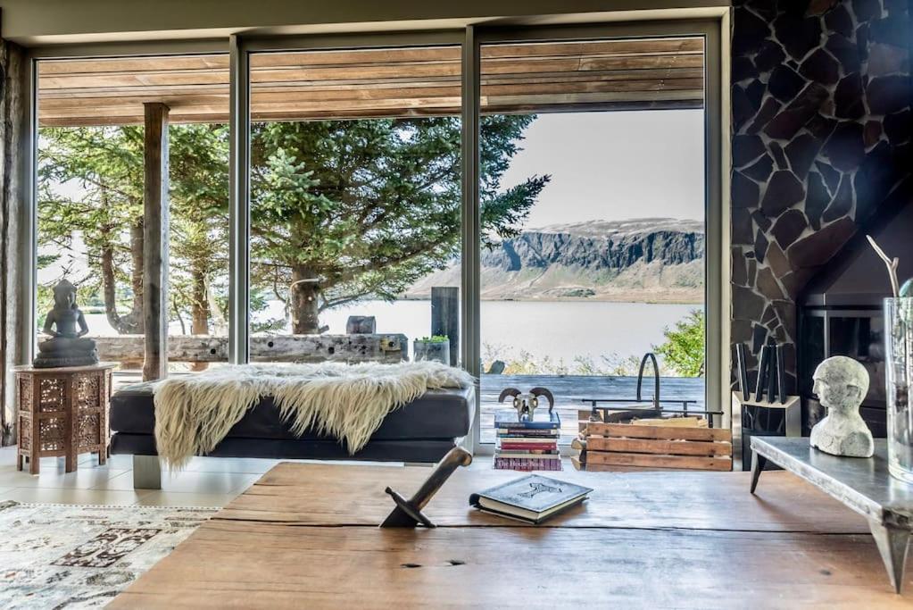 Luxury Lakefront Villa, Infinity Hot Tub And Sauna Grimsnes og Grafningshreppur Eksteriør billede